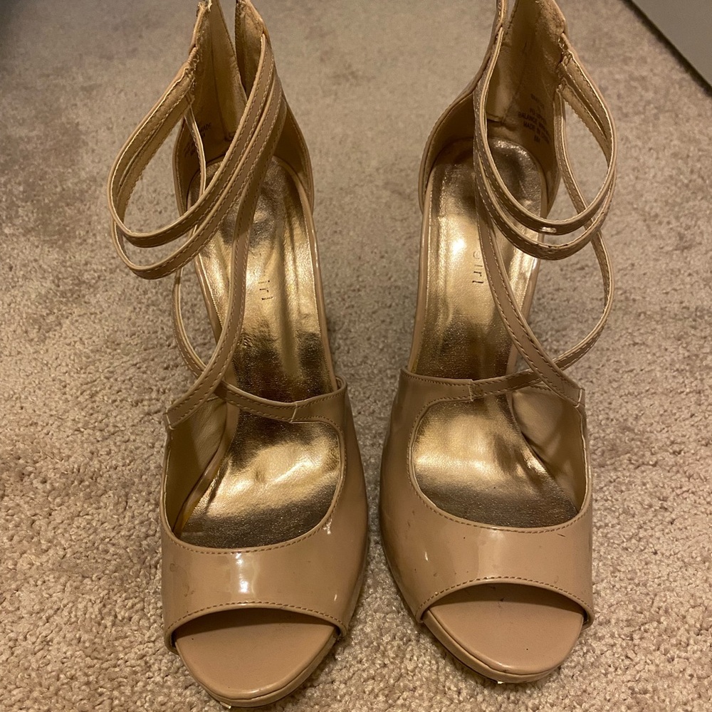 Madden Girl cream heels, size 10